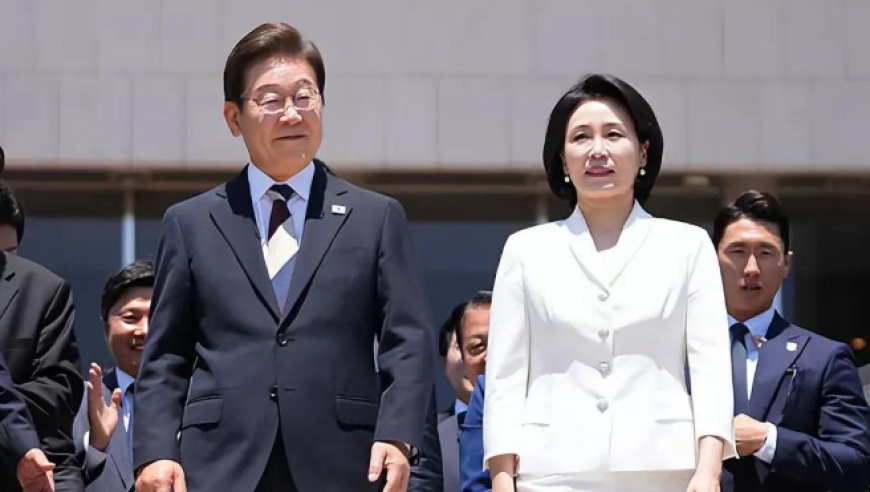 管家婆一肖一码公开中特,六姊妹颖儿裸婚被赶出家门,社会责任方案执行_黄金版V8.74